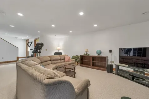 30 Beacon Hill Road Gilford NH 03249