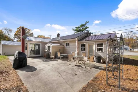 1014 W. Hollis Street Nashua NH 03062