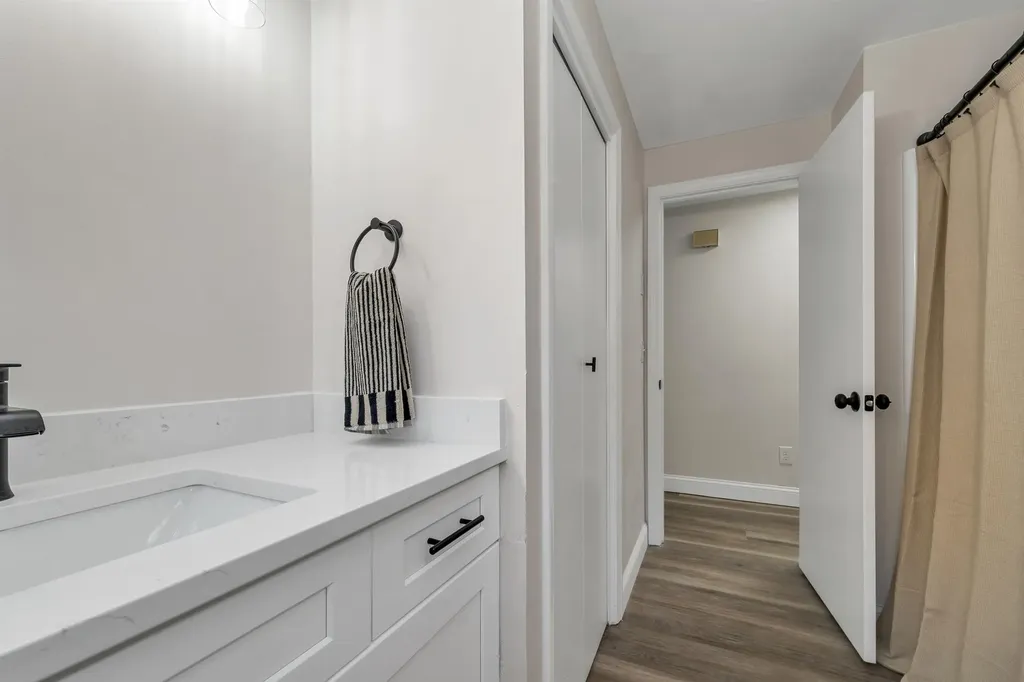 6 Coburn Hill Road Danville NH 03819