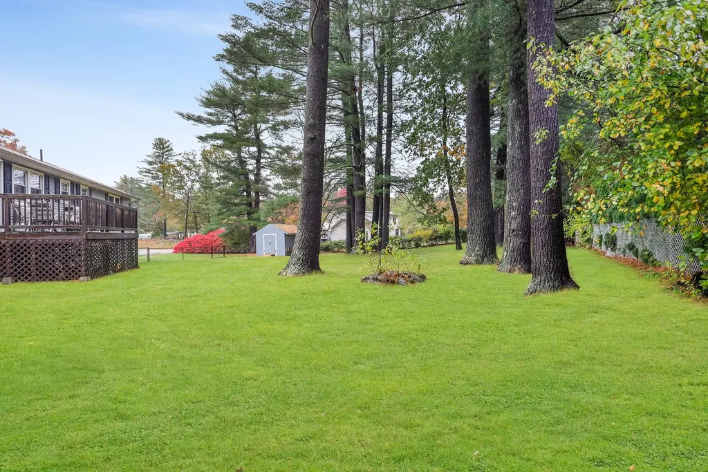 11 Cardinal Drive Hudson NH 03051