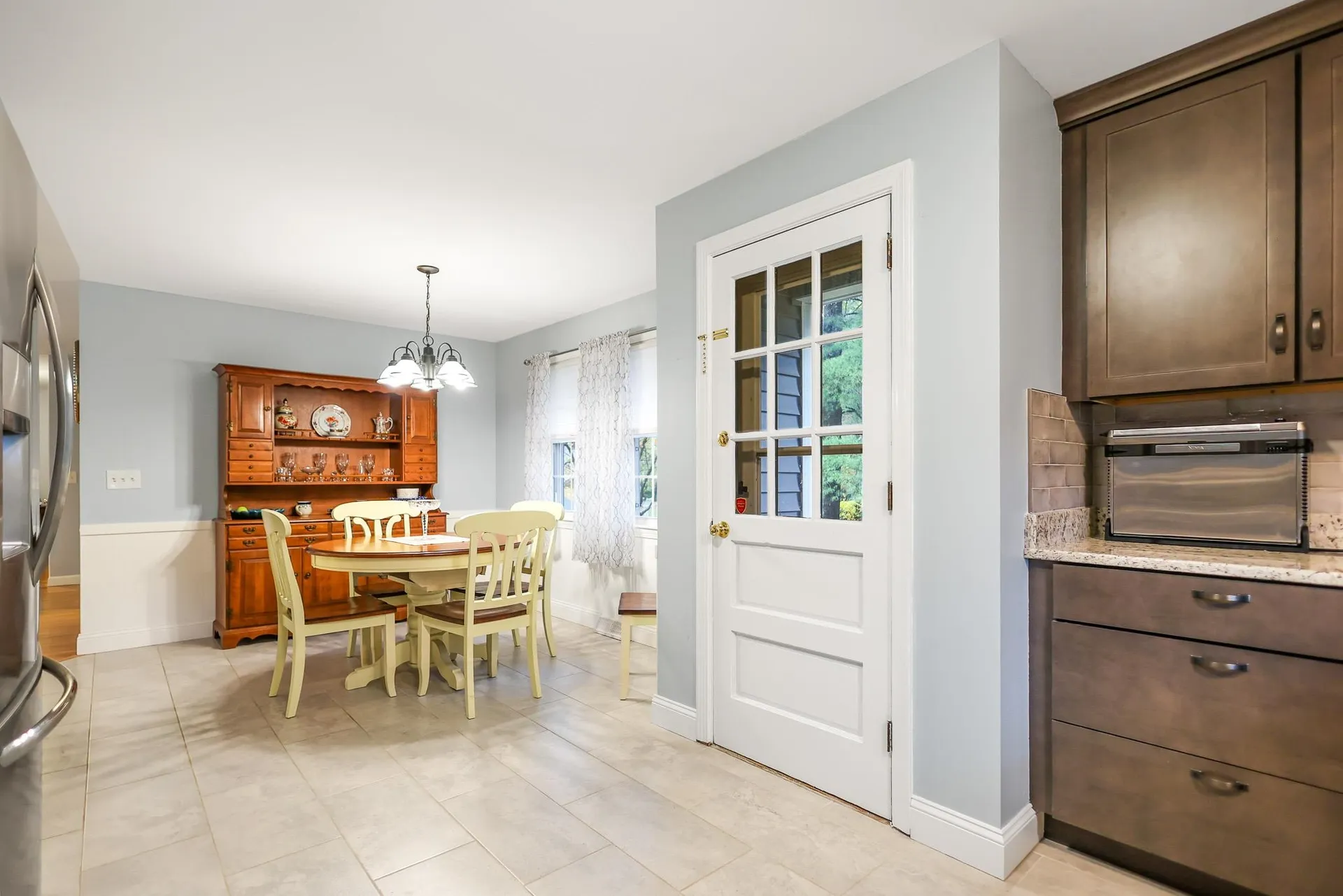 11 Cardinal Drive Hudson NH 03051