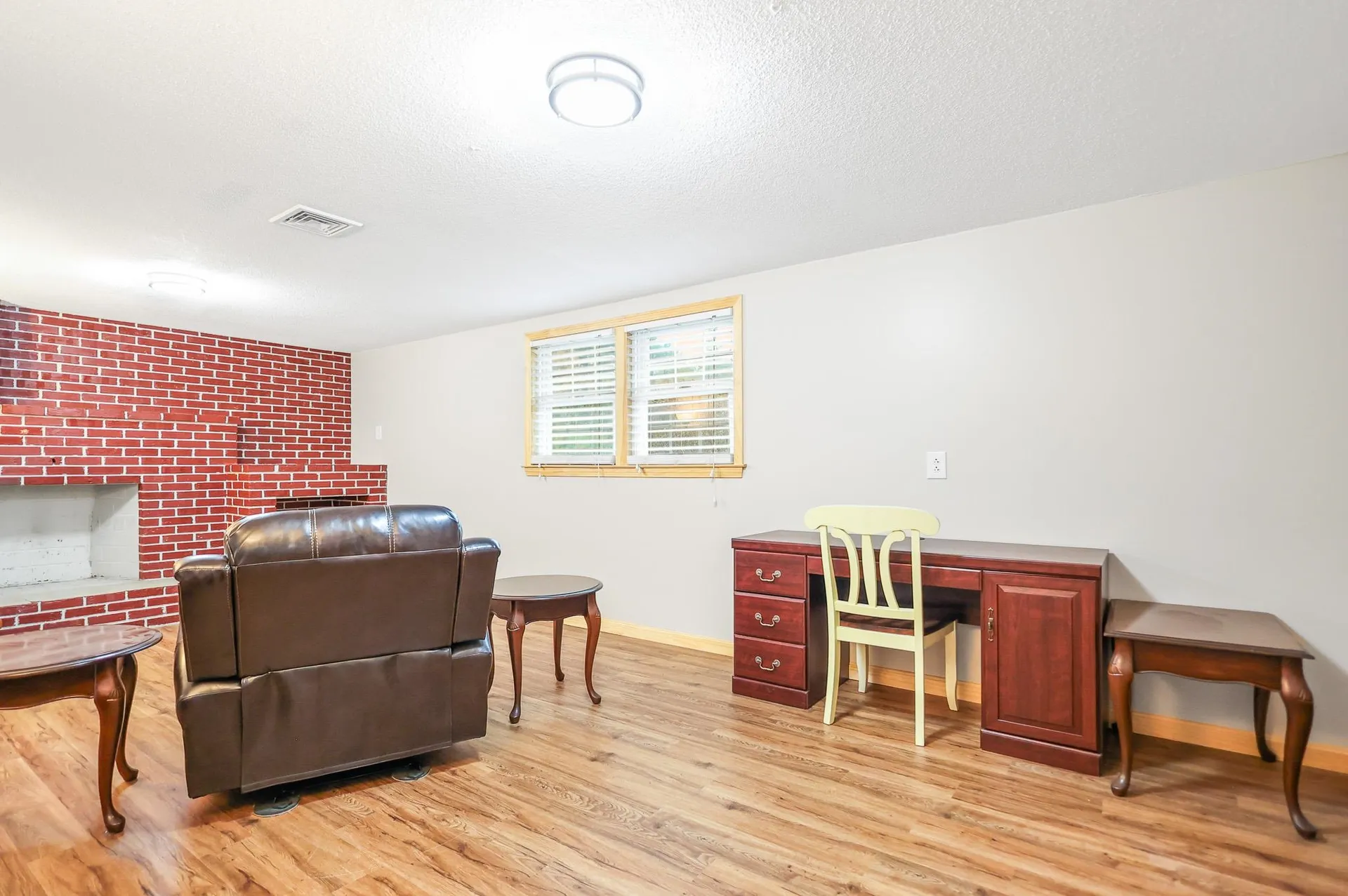 11 Cardinal Drive Hudson NH 03051