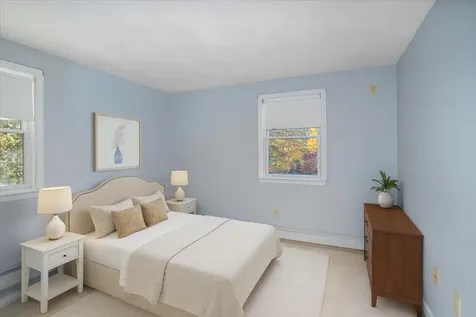 17 Maple Avenue Newton NH 03858