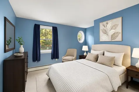 17 Maple Avenue Newton NH 03858