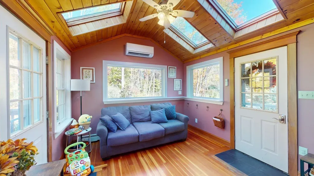 5 Autumn Lane Nottingham NH 03290