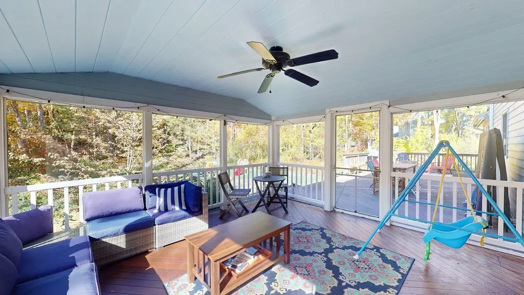 5 Autumn Lane Nottingham NH 03290