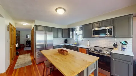 5 Autumn Lane Nottingham NH 03290