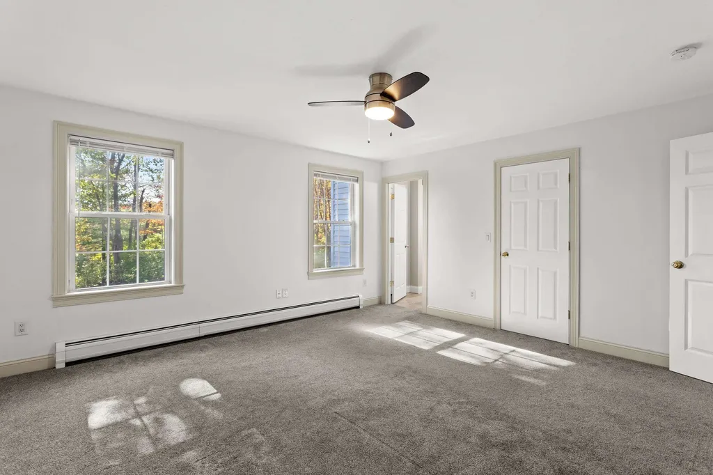 22 Maple Road North Hampton NH 03862