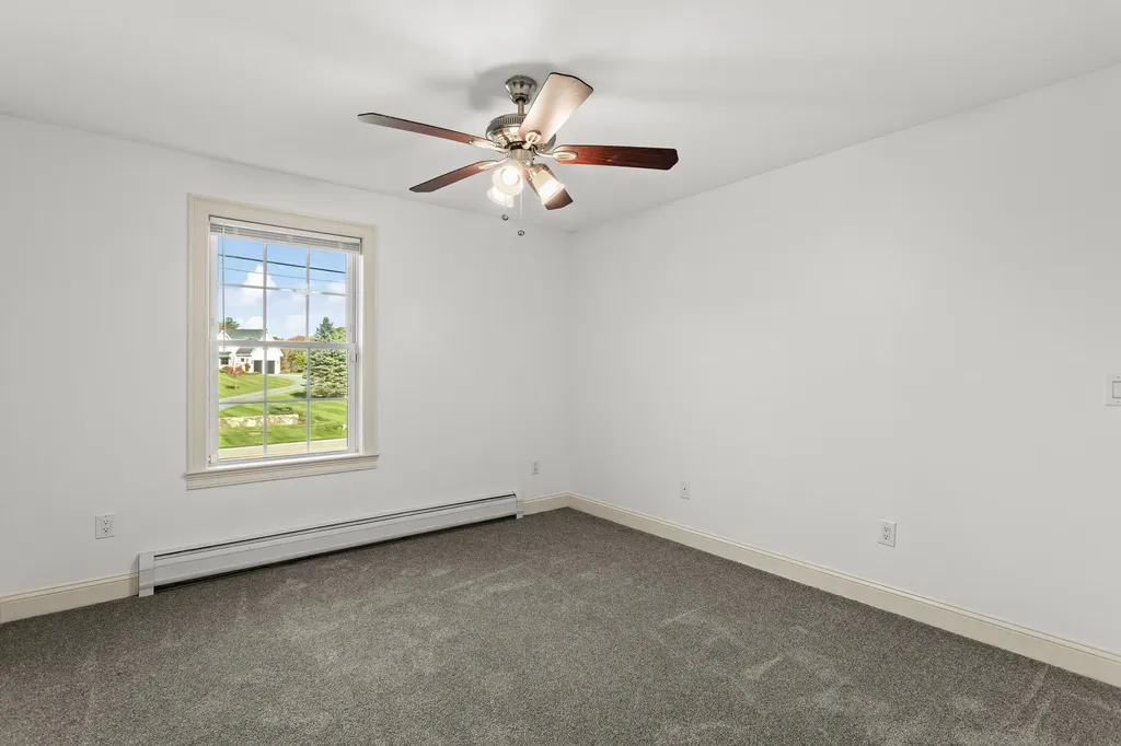 22 Maple Road North Hampton NH 03862