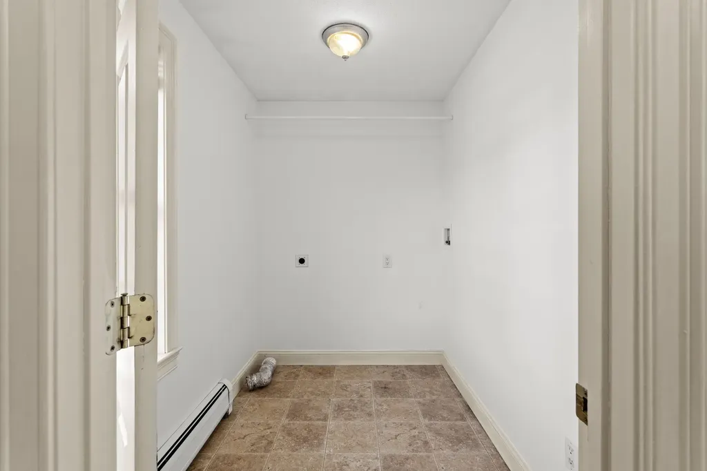 22 Maple Road North Hampton NH 03862