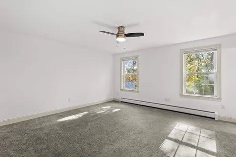 22 Maple Road North Hampton NH 03862