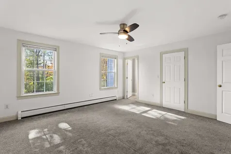 22 Maple Road North Hampton NH 03862