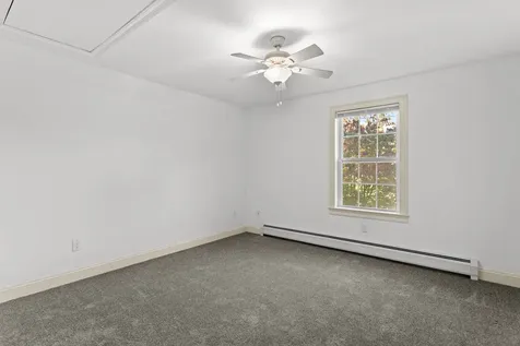 22 Maple Road North Hampton NH 03862