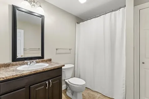 22 Maple Road North Hampton NH 03862