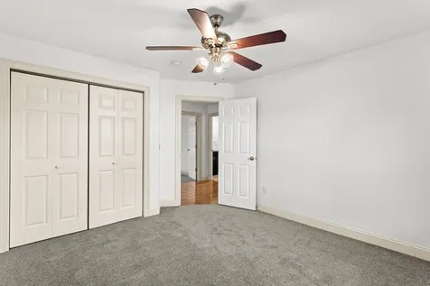 22 Maple Road North Hampton NH 03862