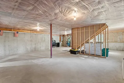 22 Maple Road North Hampton NH 03862