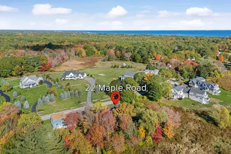 22 Maple Road North Hampton NH 03862