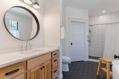 10 Smoke Street Rochester NH 03867