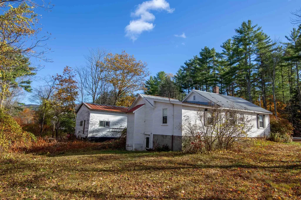 1252 Bearcamp Highway Tamworth NH 03883