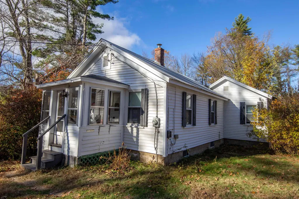 1252 Bearcamp Highway Tamworth NH 03883