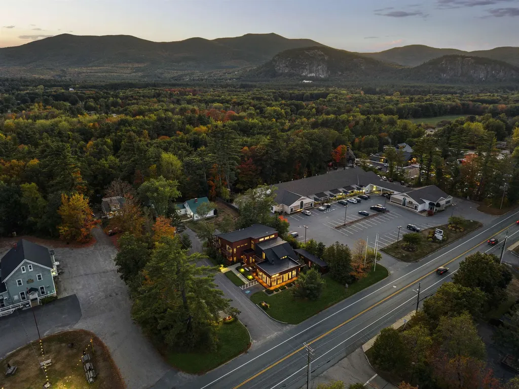 2906 White Mountain Highway Conway NH 03860