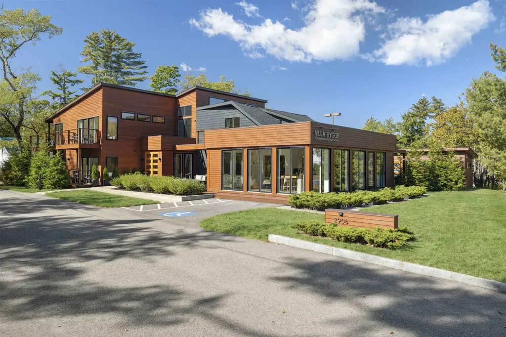 2906 White Mountain Highway Conway NH 03860