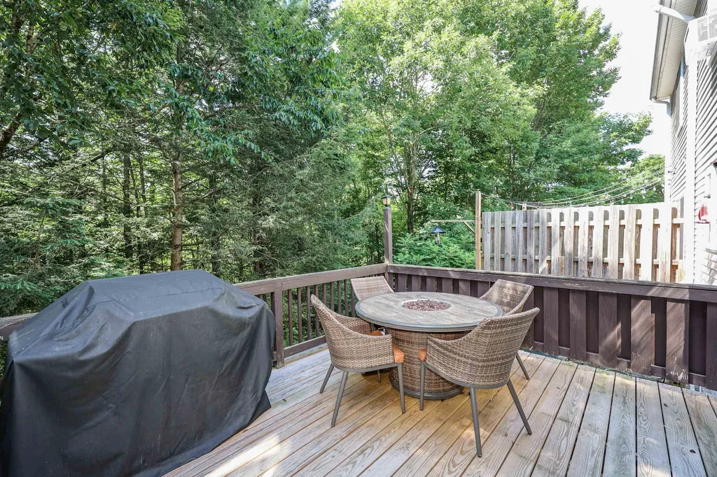 44A Rollins Road Epping NH 03042