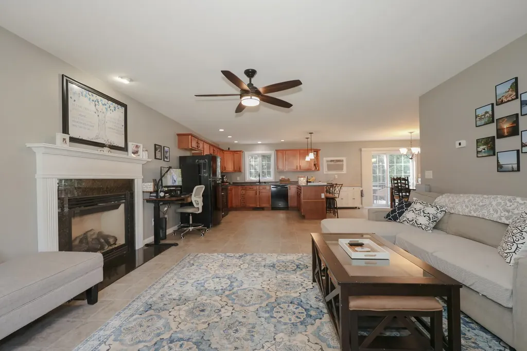 44A Rollins Road Epping NH 03042