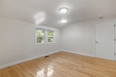 72 Shore Road Gilford NH 03249