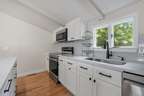 72 Shore Road Gilford NH 03249