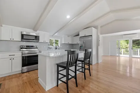 72 Shore Road Gilford NH 03249