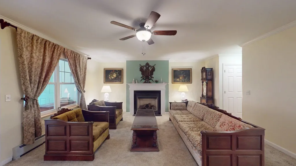 4 Bow Center Road Bow NH 03304-4240