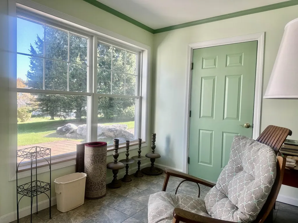 4 Bow Center Road Bow NH 03304-4240