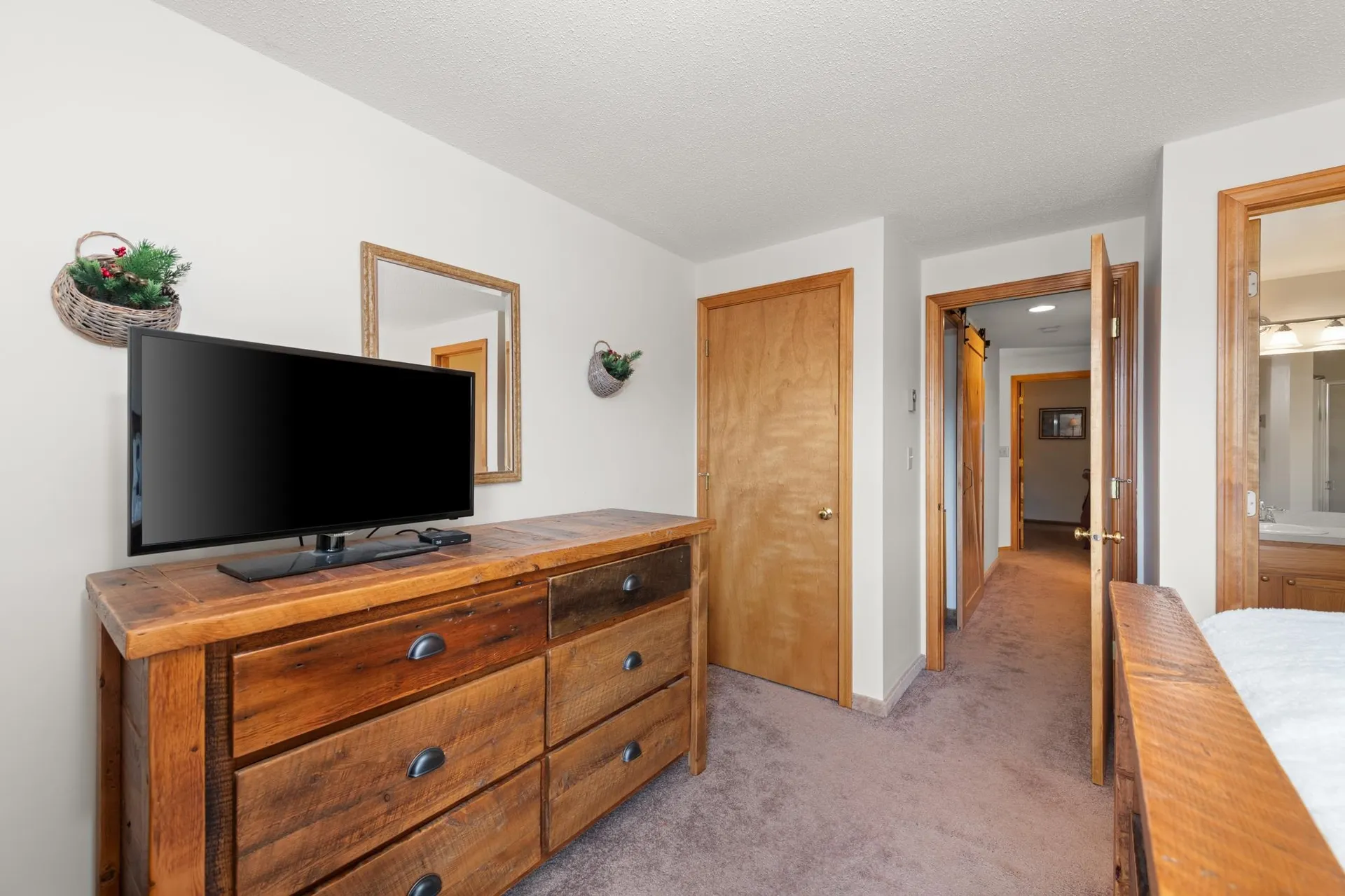 65 Mountain River East Road Thornton NH 03285