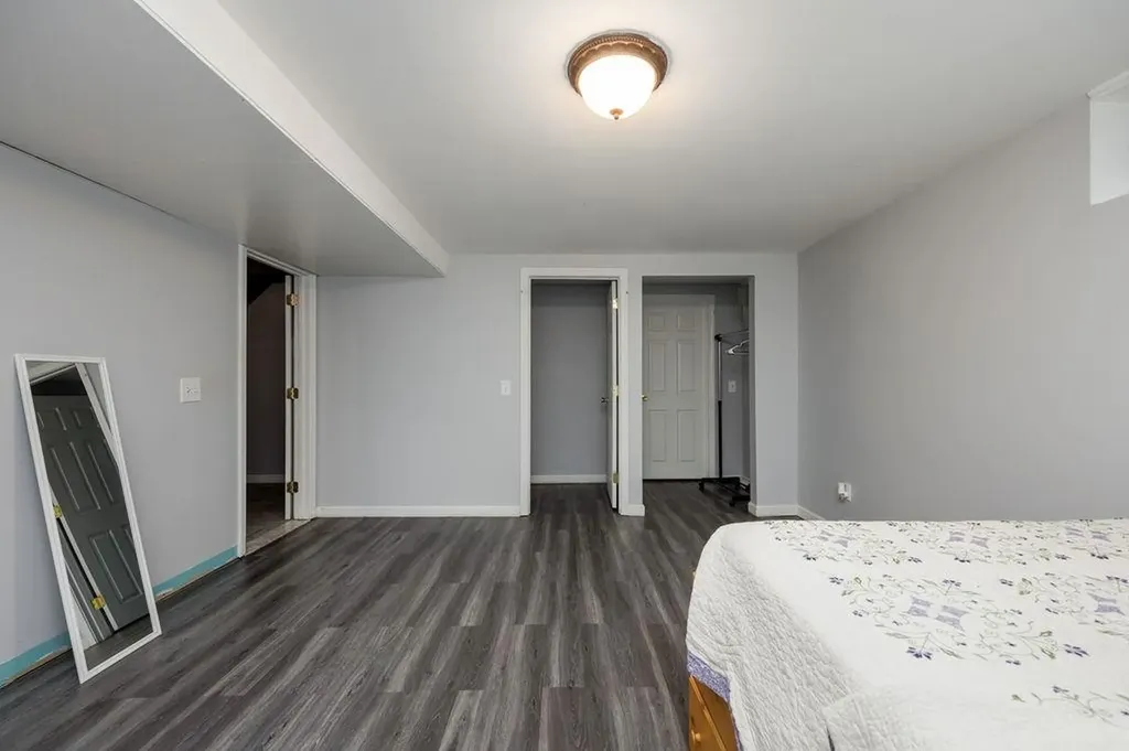 27 Ash Street Hartford VT 05001