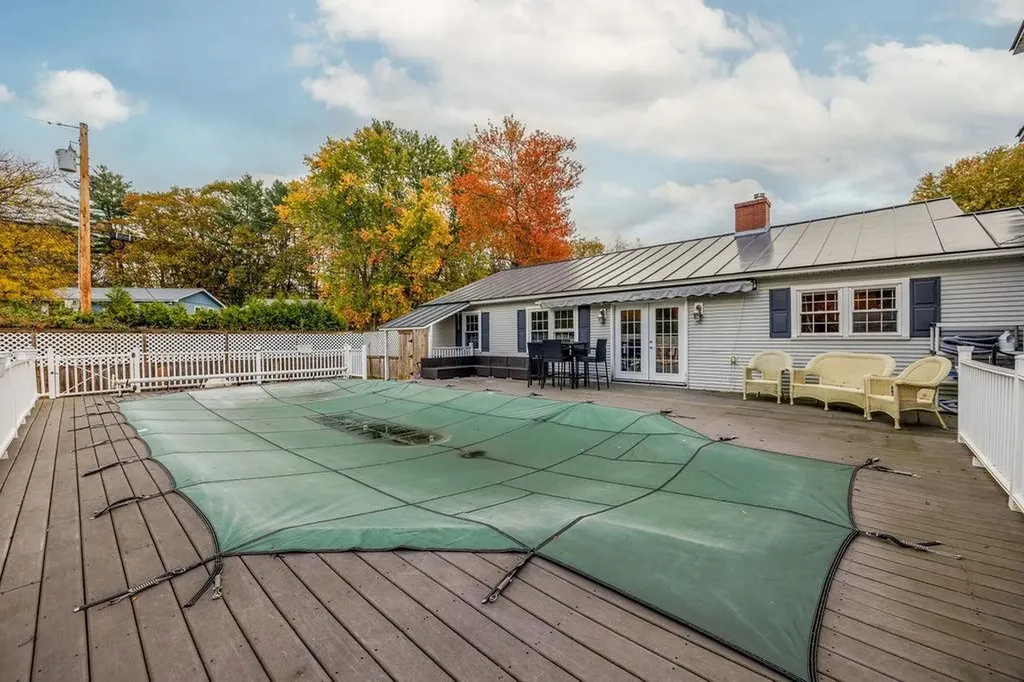 27 Ash Street Hartford VT 05001