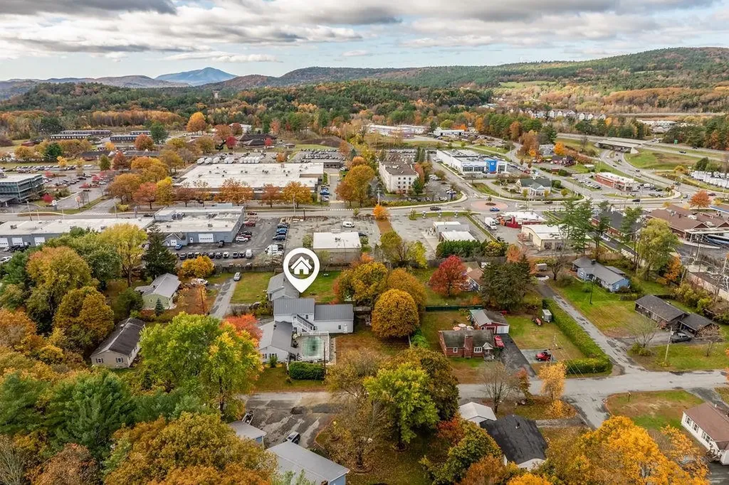 27 Ash Street Hartford VT 05001