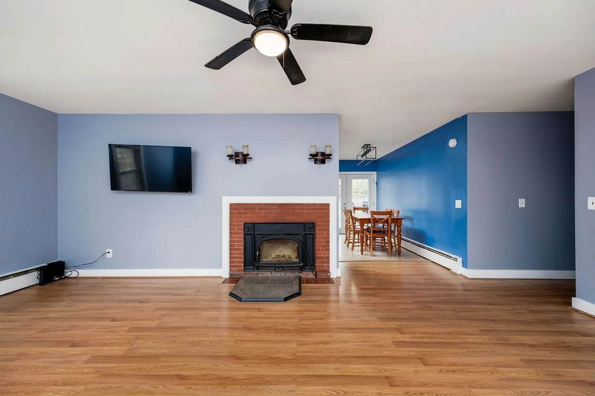 27 Ash Street Hartford VT 05001