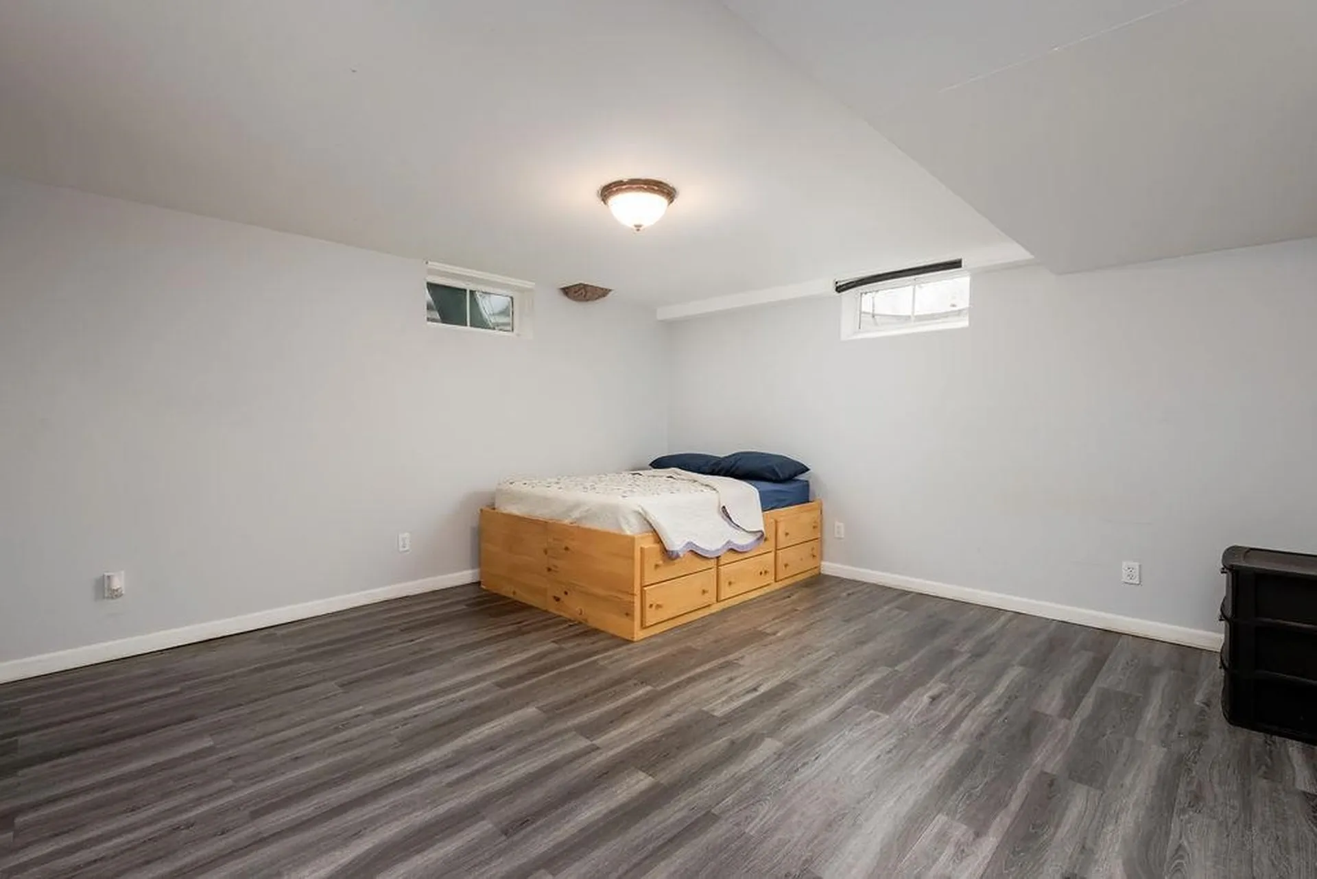 27 Ash Street Hartford VT 05001