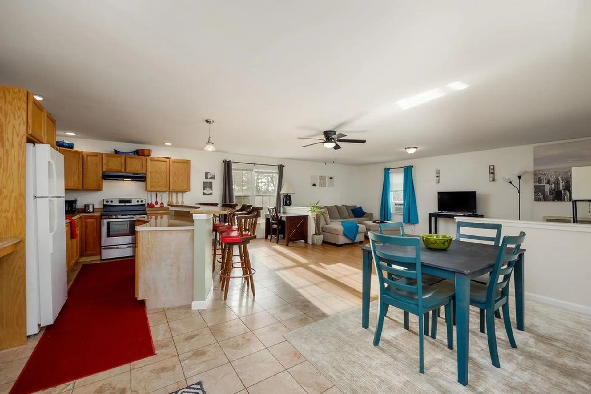 27 Ash Street Hartford VT 05001