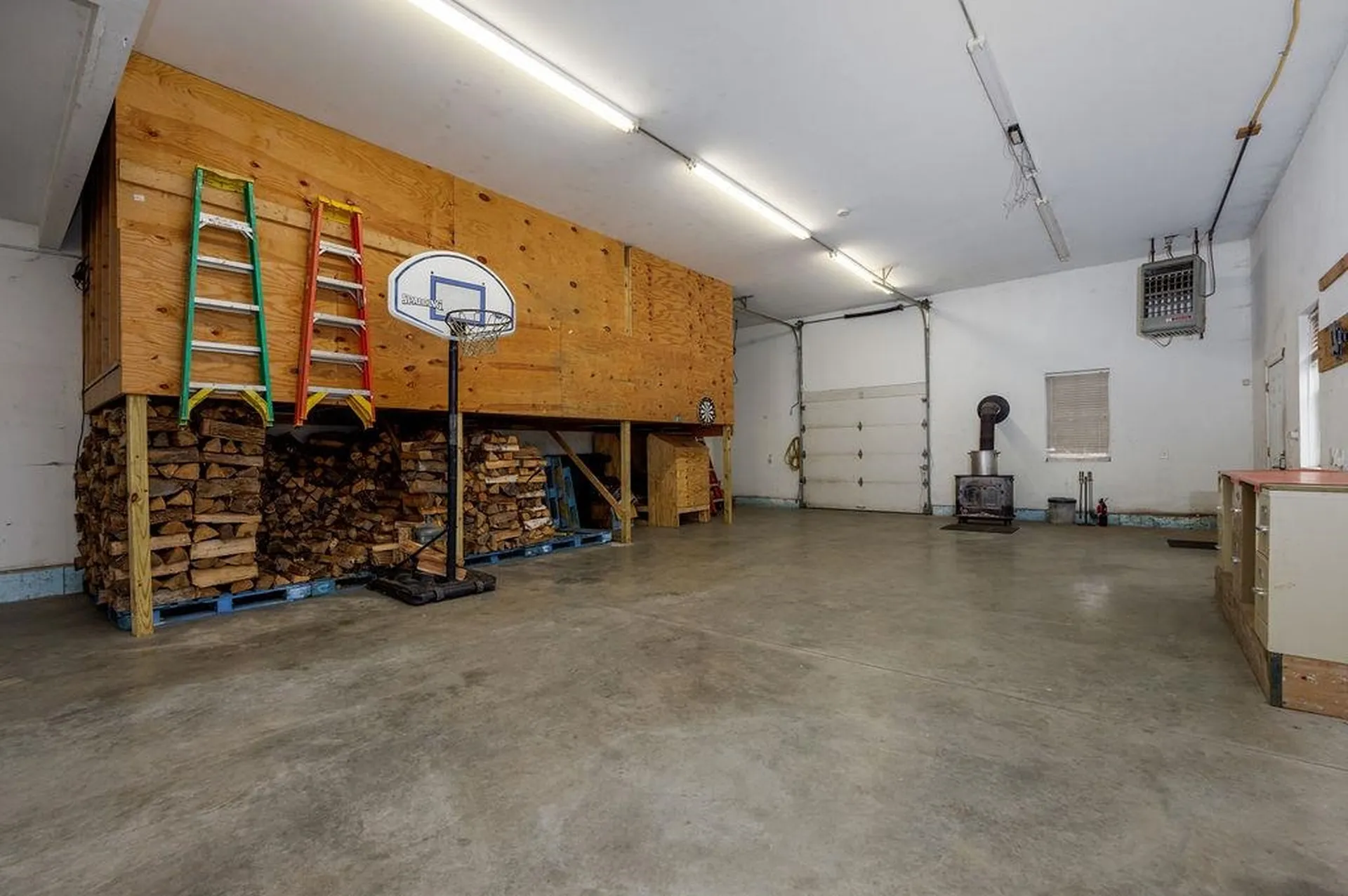 27 Ash Street Hartford VT 05001