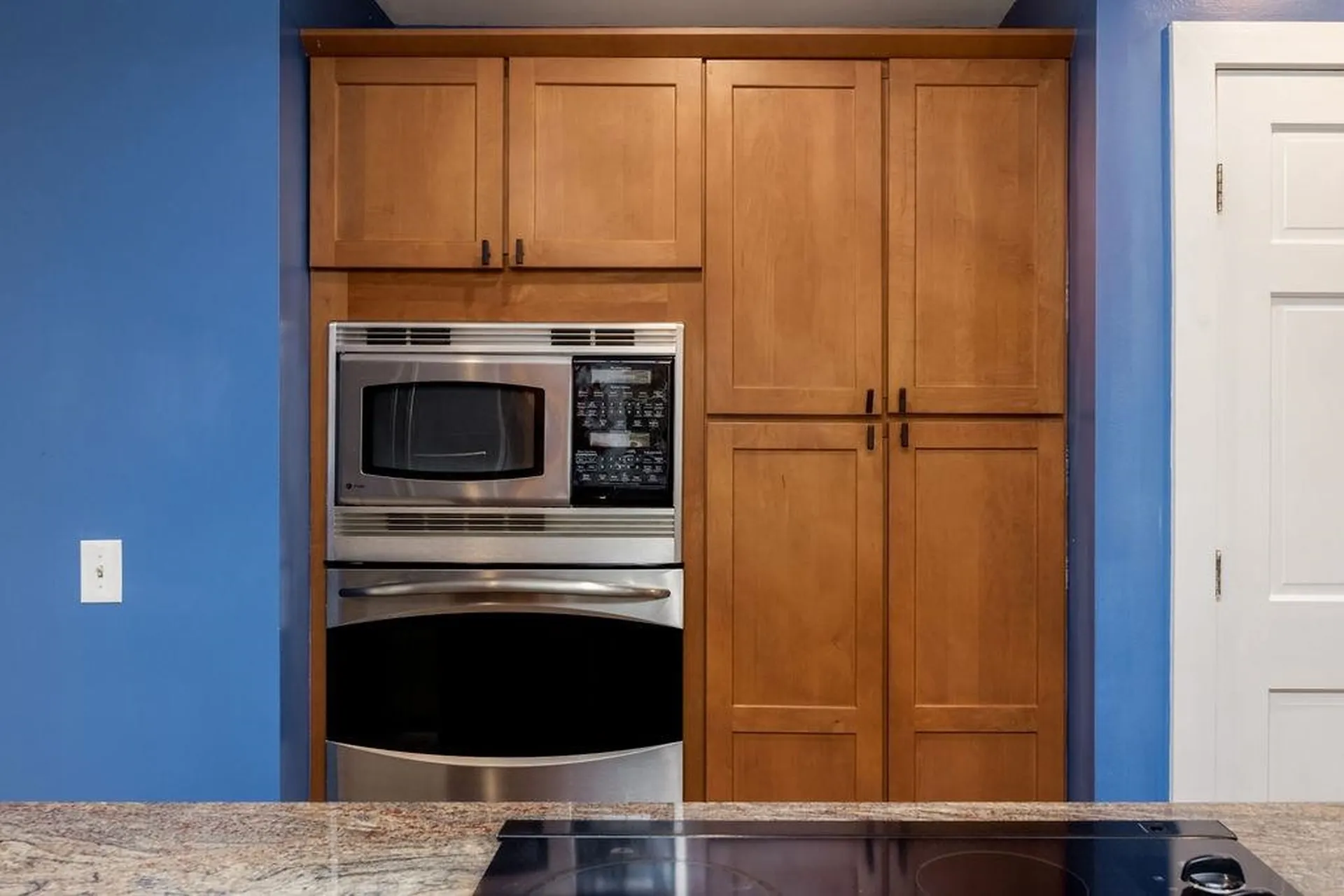 27 Ash Street Hartford VT 05001