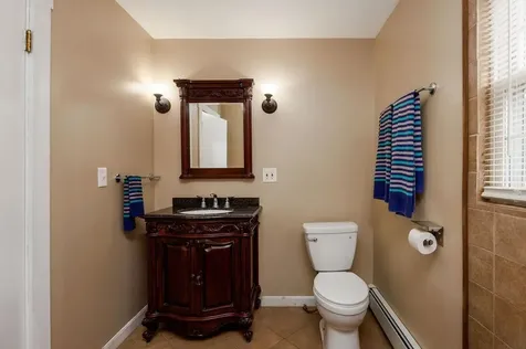 27 Ash Street Hartford VT 05001