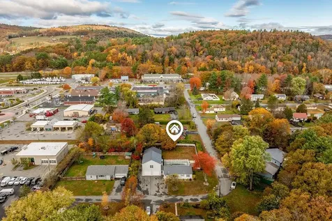 27 Ash Street Hartford VT 05001