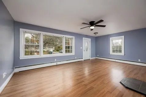 27 Ash Street Hartford VT 05001