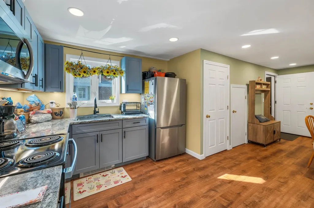 3 Harris Avenue Hampton NH 03842