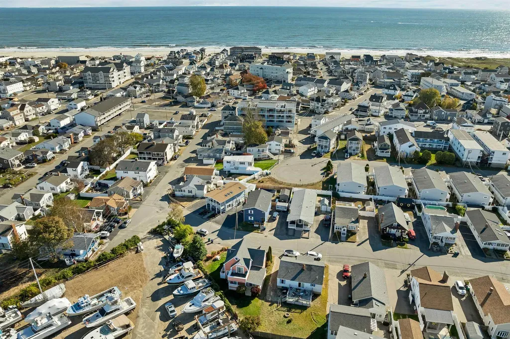 3 Harris Avenue Hampton NH 03842