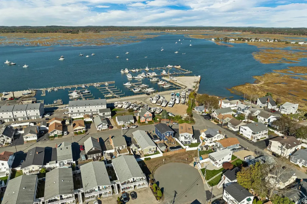 3 Harris Avenue Hampton NH 03842