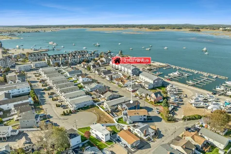 3 Harris Avenue Hampton NH 03842