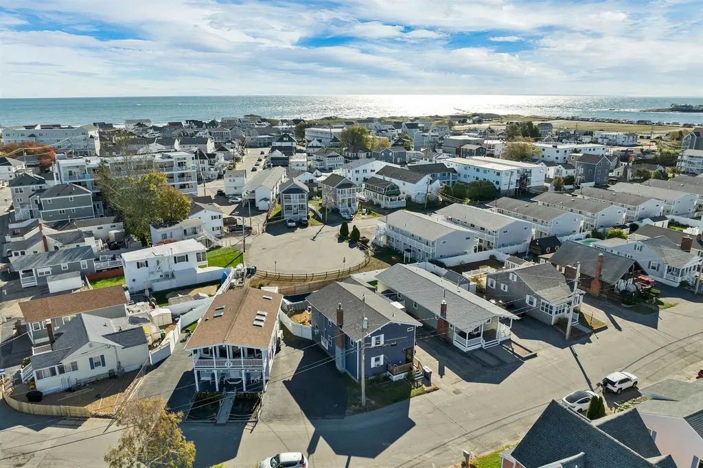 3 Harris Avenue Hampton NH 03842